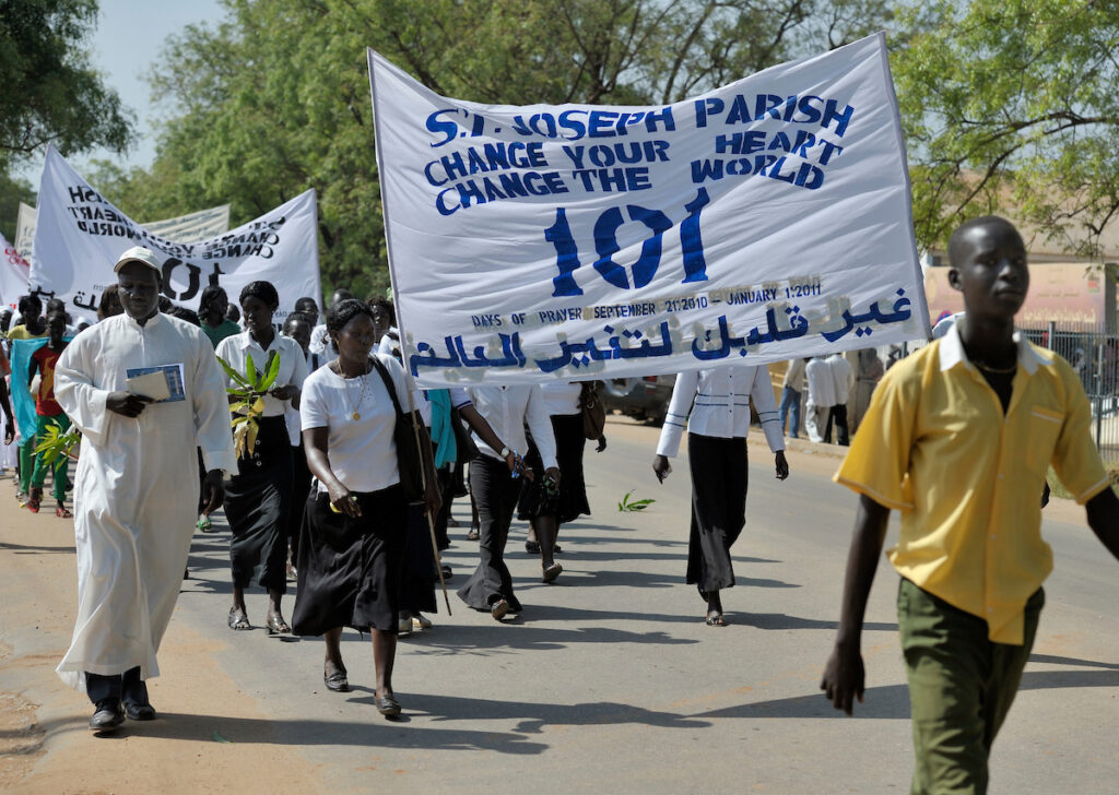 Catholics take to streets to pray for January referendum in Southern Sudan