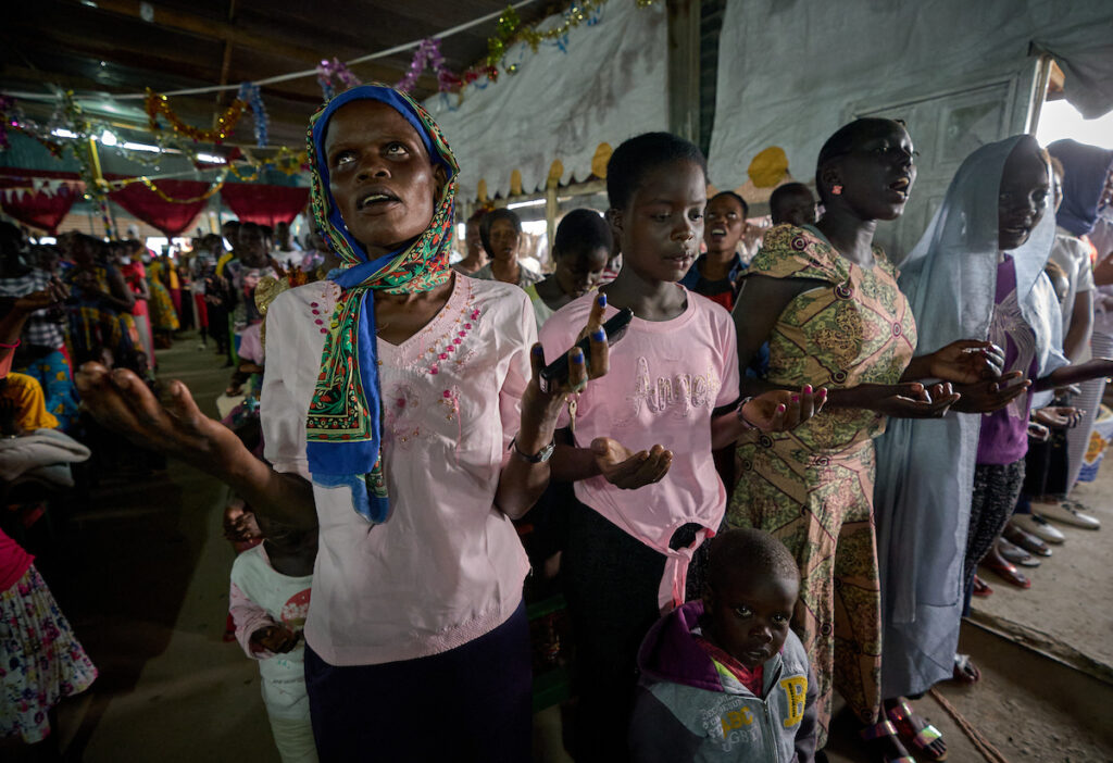 Displaced people celebrate Mass in South Sudan